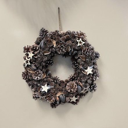 Pinecone and Star Cluster wreath 40cm