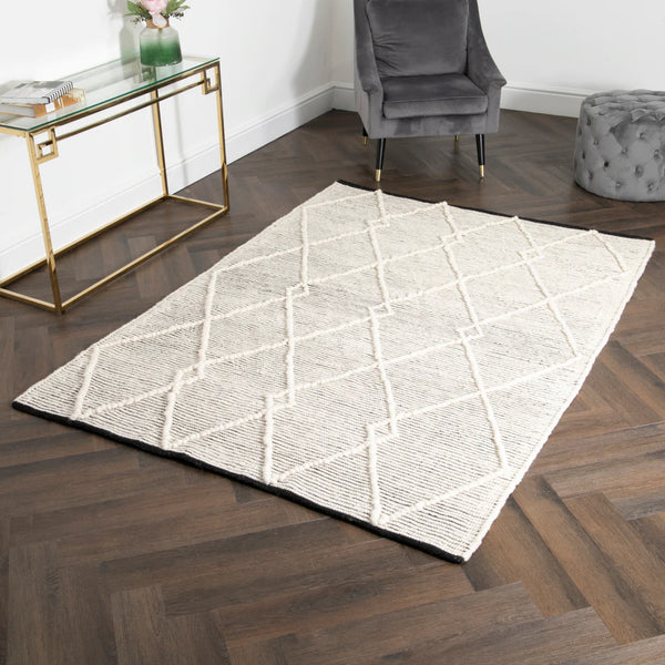 Dark Grey and White Triangle Patterned Rug with Tassels