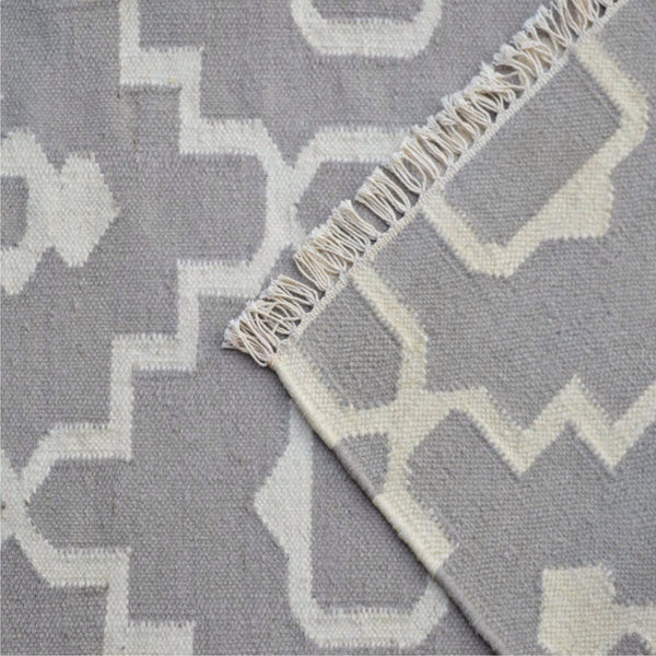 White and Light Grey Abstract Pattern Rug